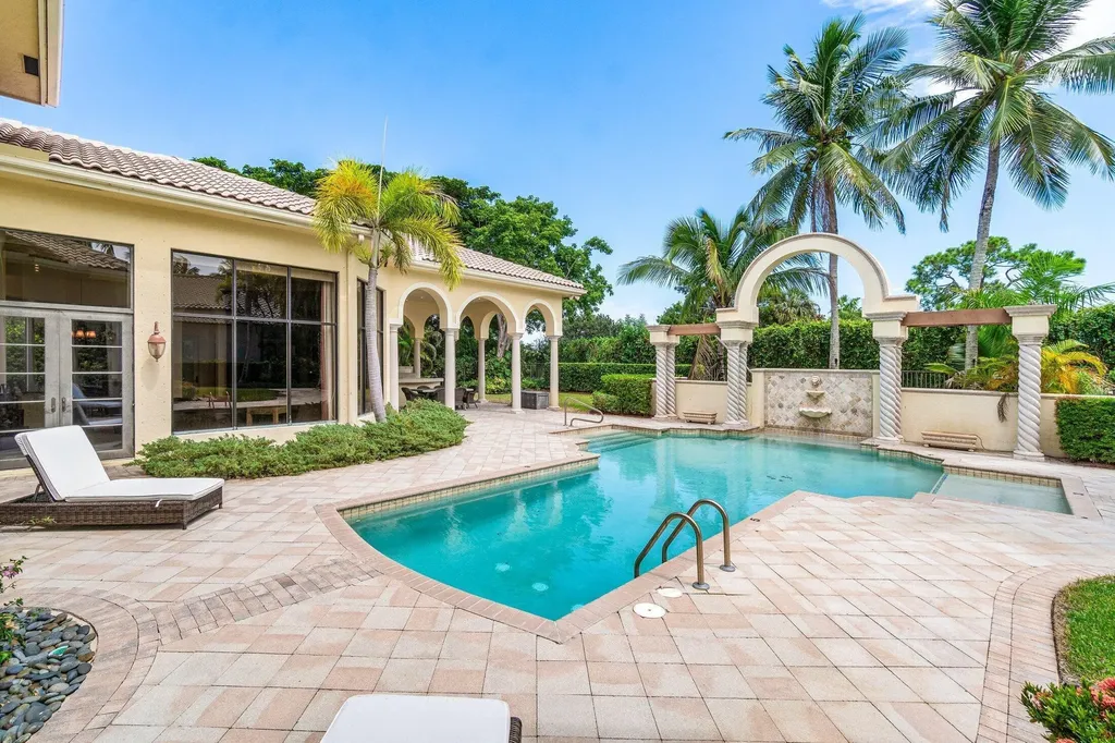 5590 Vintage Oaks Terrace Delray Beach FL 33484