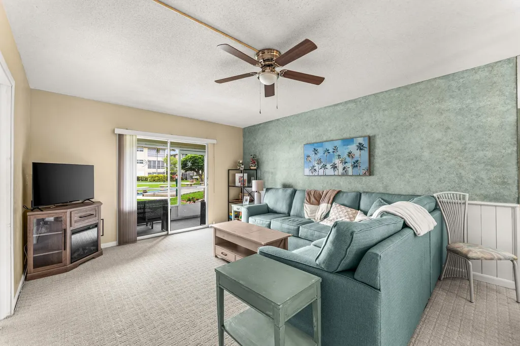 1951 NE 39th Street Lighthouse Point FL 33064