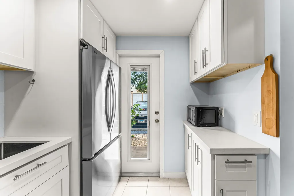 1951 NE 39th Street Lighthouse Point FL 33064