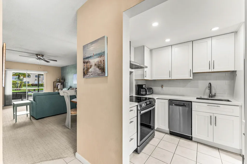 1951 NE 39th Street Lighthouse Point FL 33064