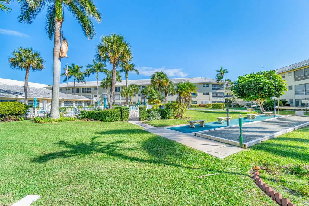 1951 NE 39th Street Lighthouse Point FL 33064