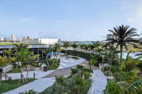 220 Lake Shore Drive Lake Park FL 33403