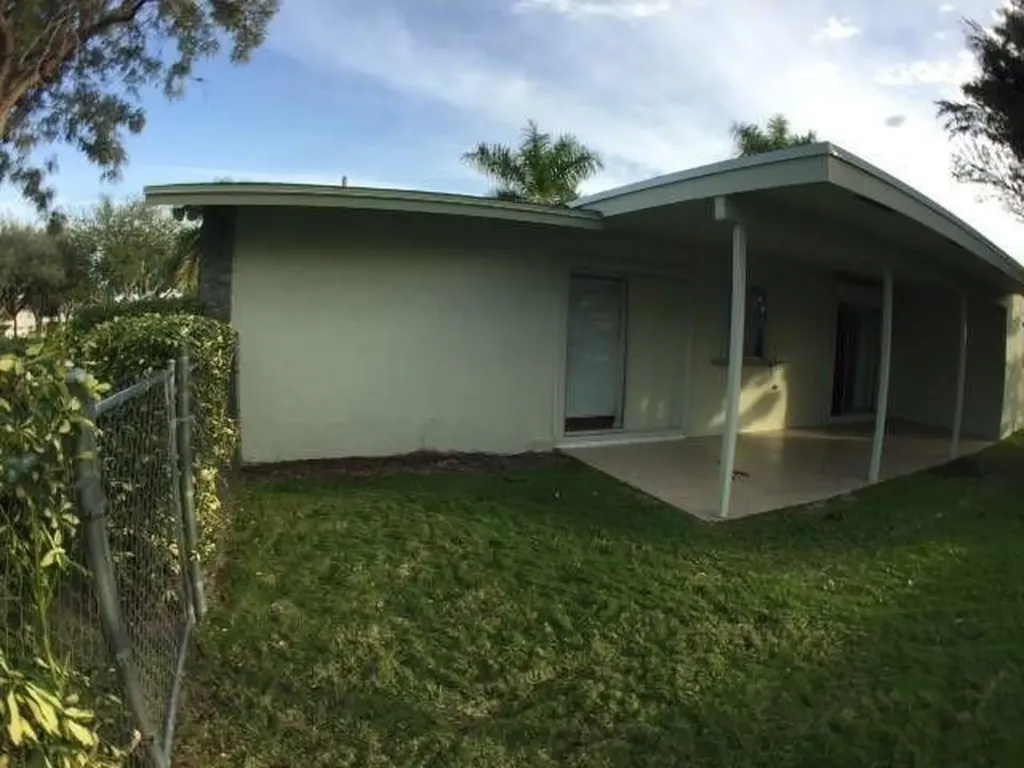 1314 NW 2nd Circle Boca Raton FL 33432