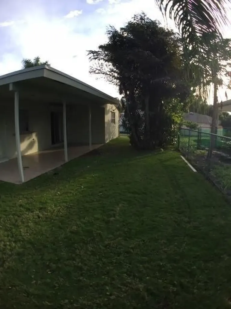 1314 NW 2nd Circle Boca Raton FL 33432