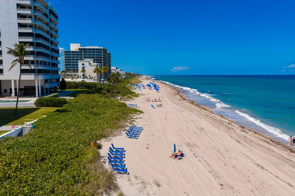 2909 S Ocean Boulevard Highland Beach FL 33487
