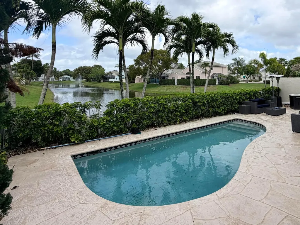 7825 Travelers Tree Drive Boca Raton FL 33433