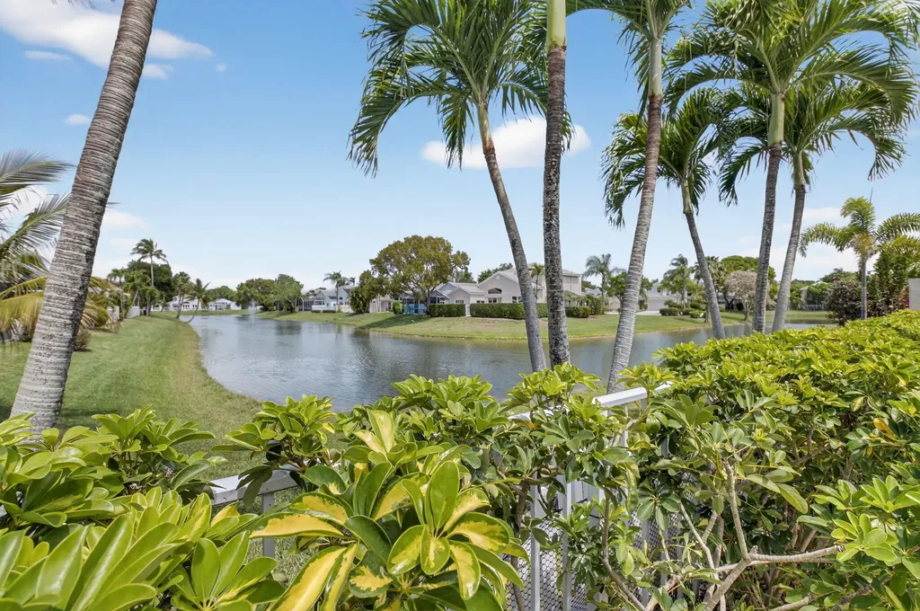 7825 Travelers Tree Drive Boca Raton FL 33433
