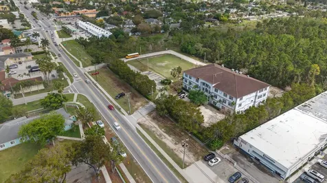 713 W Palm Drive Florida City FL
