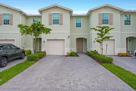 4370 Pond Lily Lane Lake Worth FL 33467