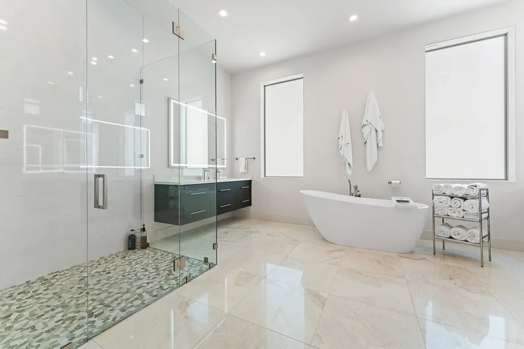 2162 Radnor Road North Palm Beach FL 33408