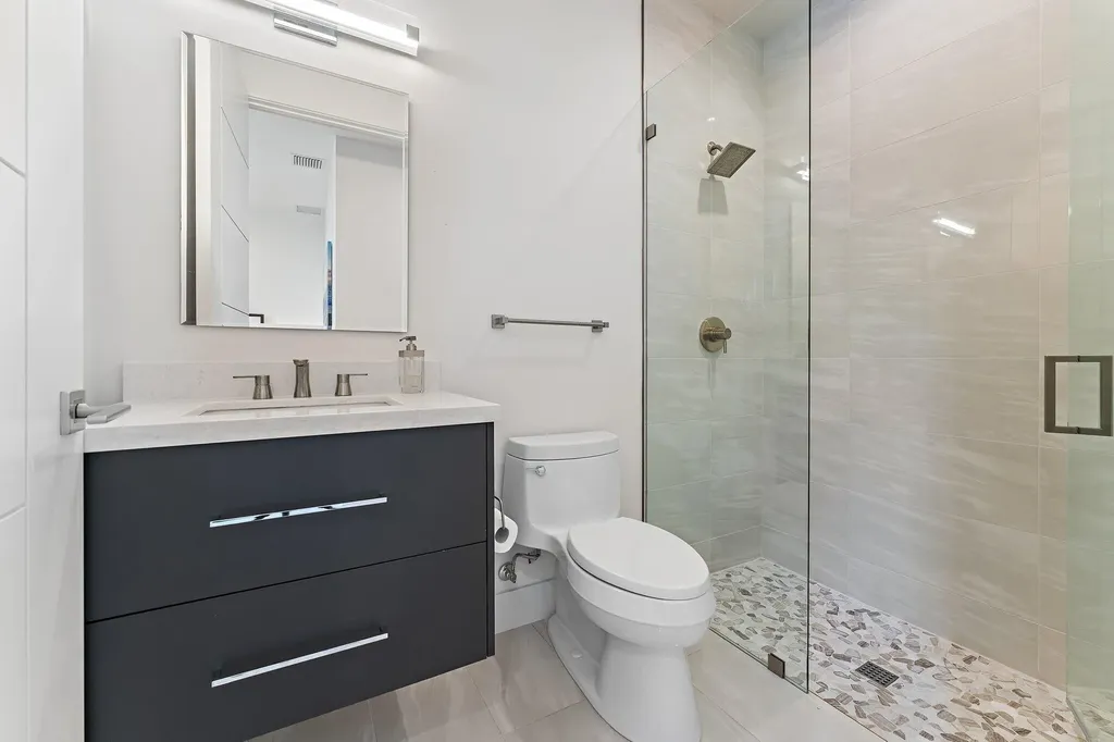 2162 Radnor Road North Palm Beach FL 33408