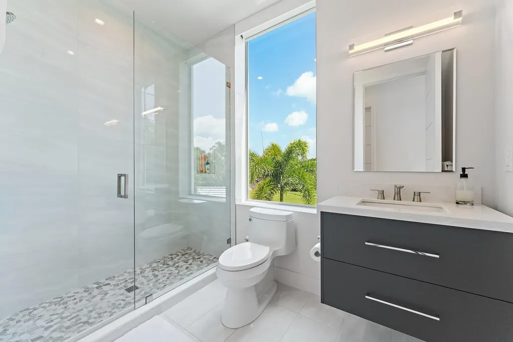 2162 Radnor Road North Palm Beach FL 33408