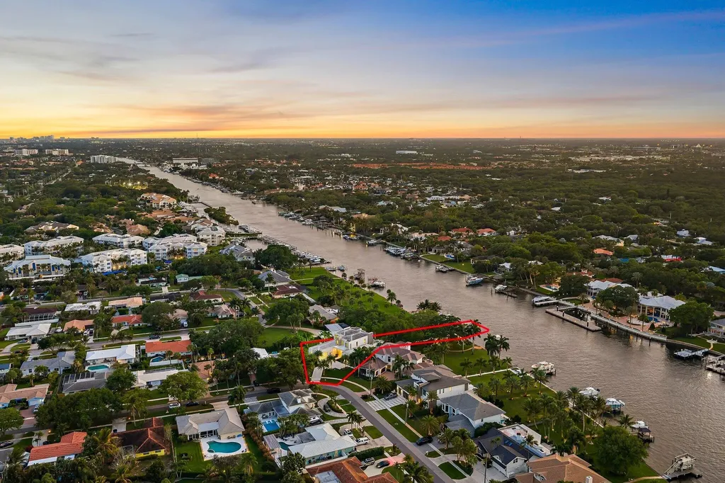 2162 Radnor Road North Palm Beach FL 33408