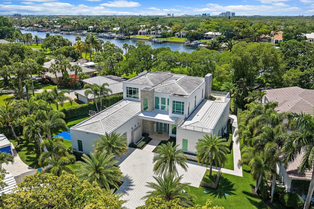 2162 Radnor Road North Palm Beach FL 33408