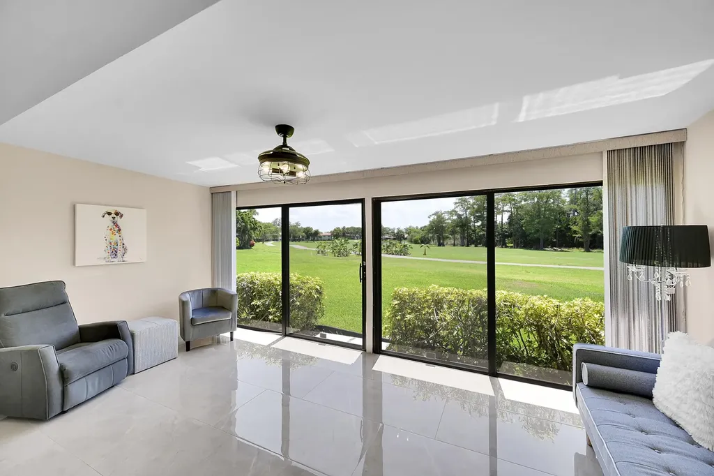 21207 Lago Circle Boca Raton FL 33433