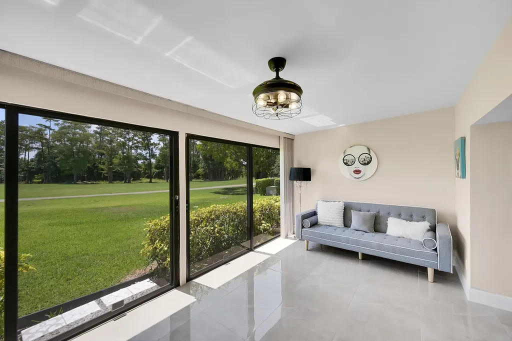 21207 Lago Circle Boca Raton FL 33433