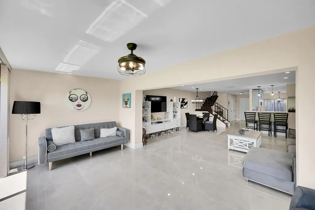 21207 Lago Circle Boca Raton FL 33433