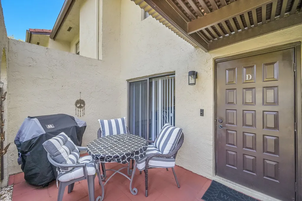 21207 Lago Circle Boca Raton FL 33433