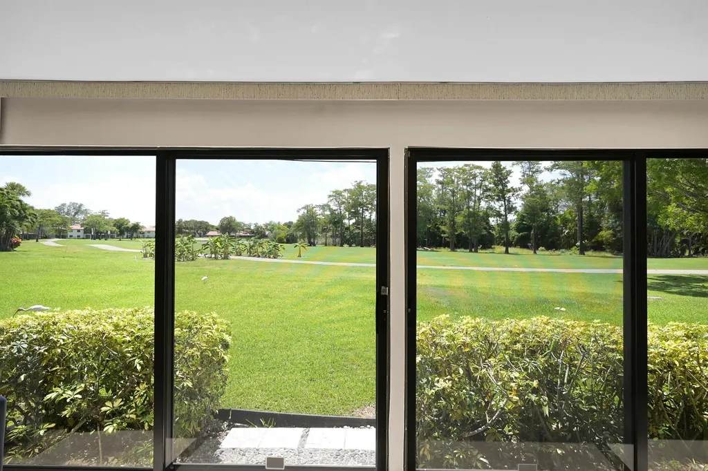 21207 Lago Circle Boca Raton FL 33433