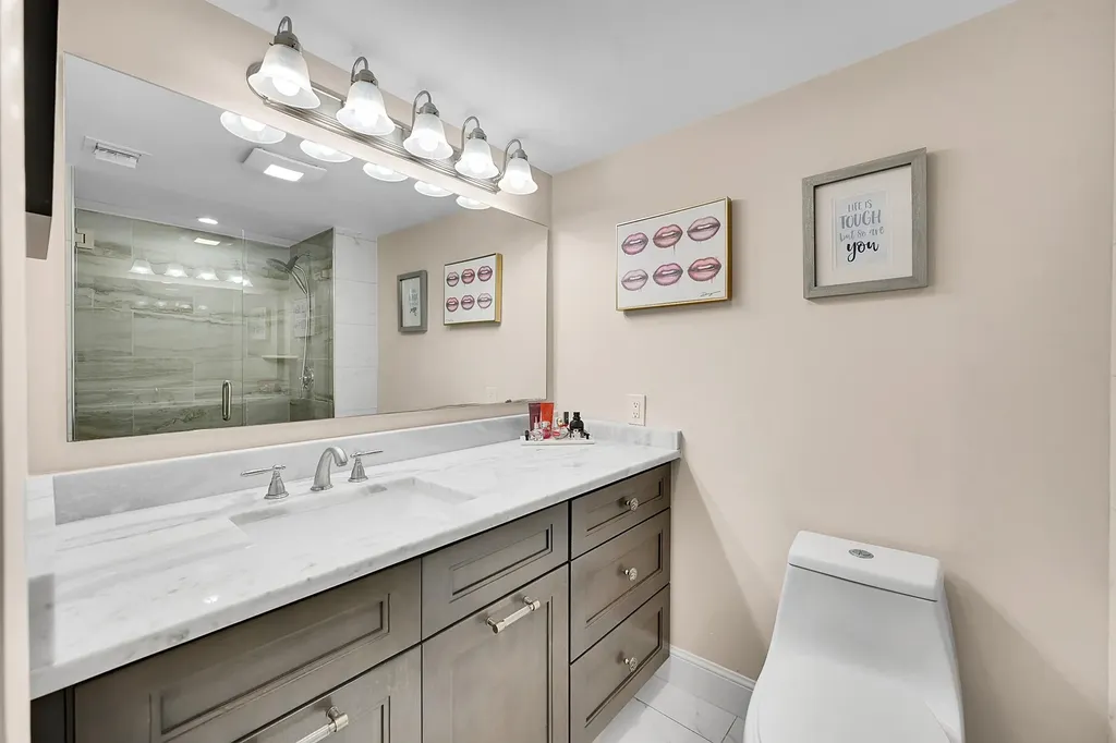 21207 Lago Circle Boca Raton FL 33433