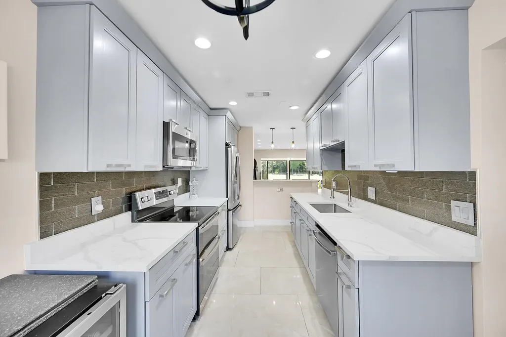 21207 Lago Circle Boca Raton FL 33433