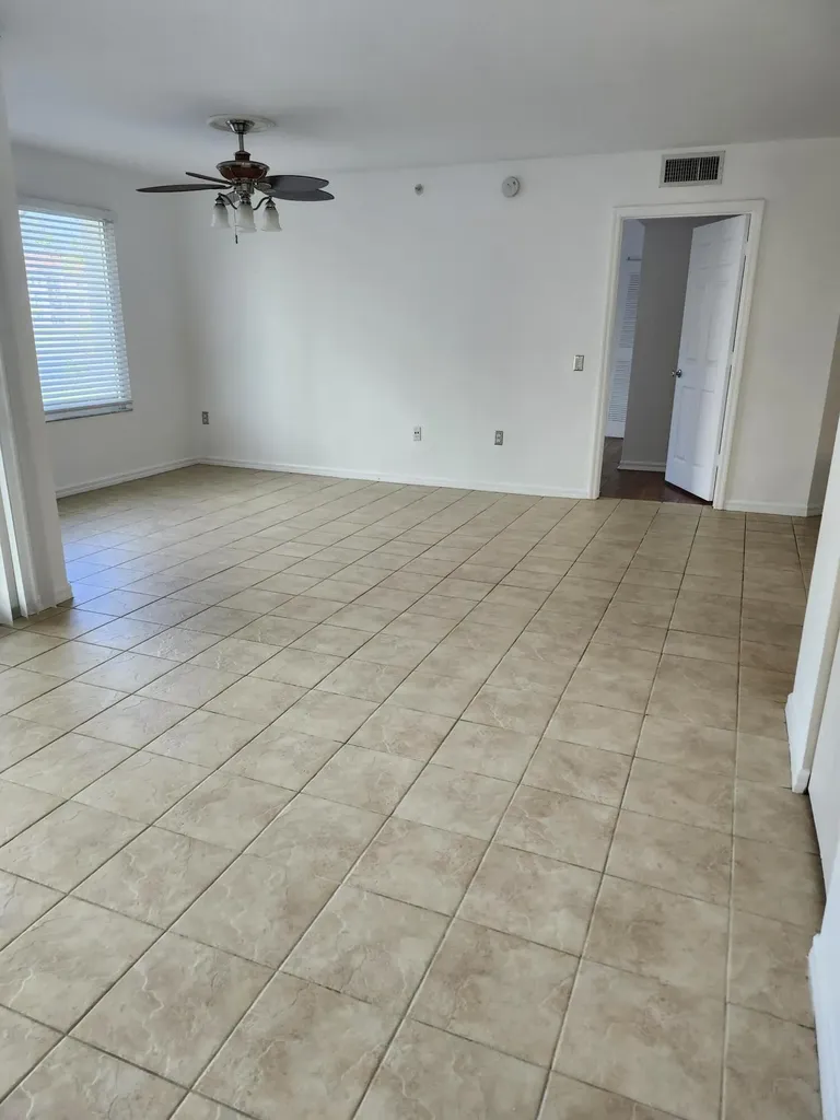 802 Villa Circle Boynton Beach FL 33435