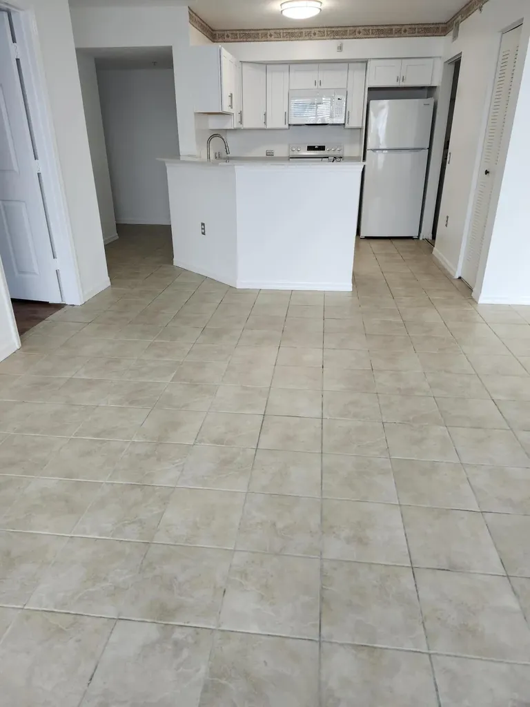 802 Villa Circle Boynton Beach FL 33435