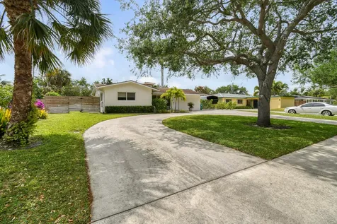 400 Tequesta Drive Tequesta FL 33469