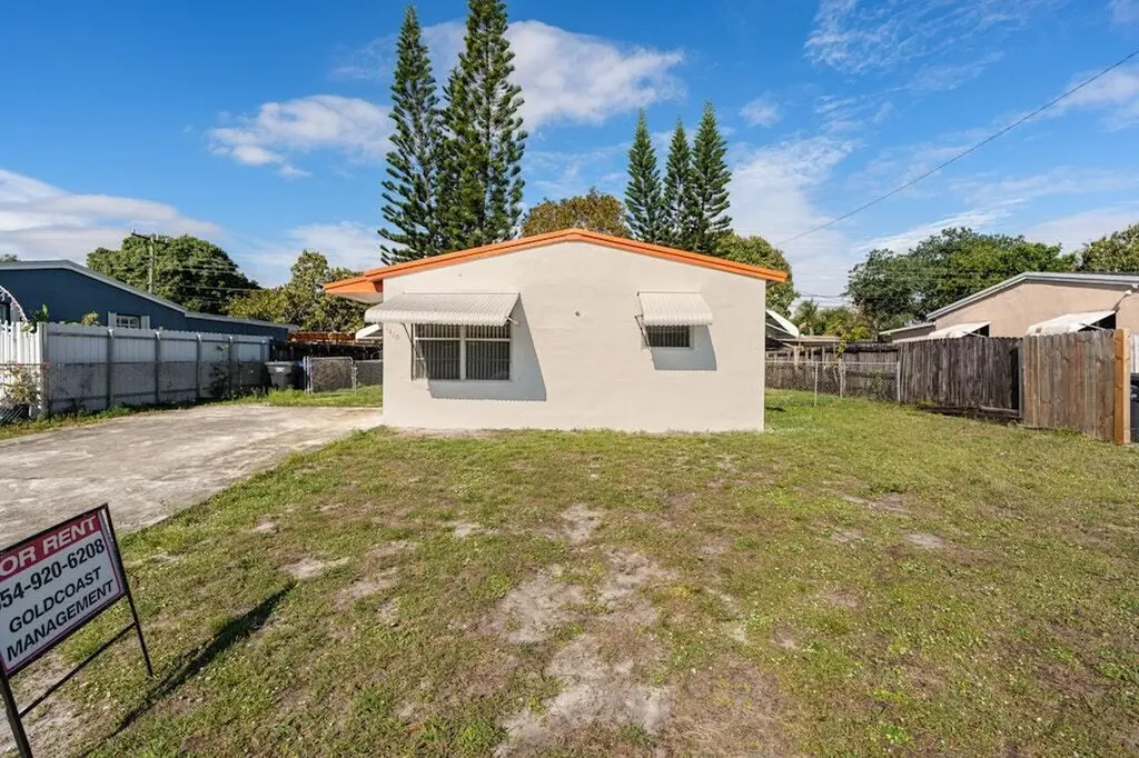 1410 N 69th Avenue Hollywood FL 33024