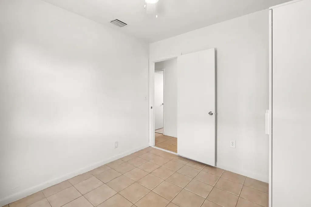 1410 N 69th Avenue Hollywood FL 33024