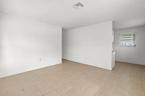 1410 N 69th Avenue Hollywood FL 33024