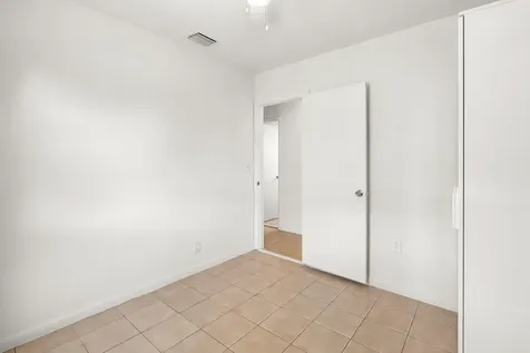 1410 N 69th Avenue Hollywood FL 33024
