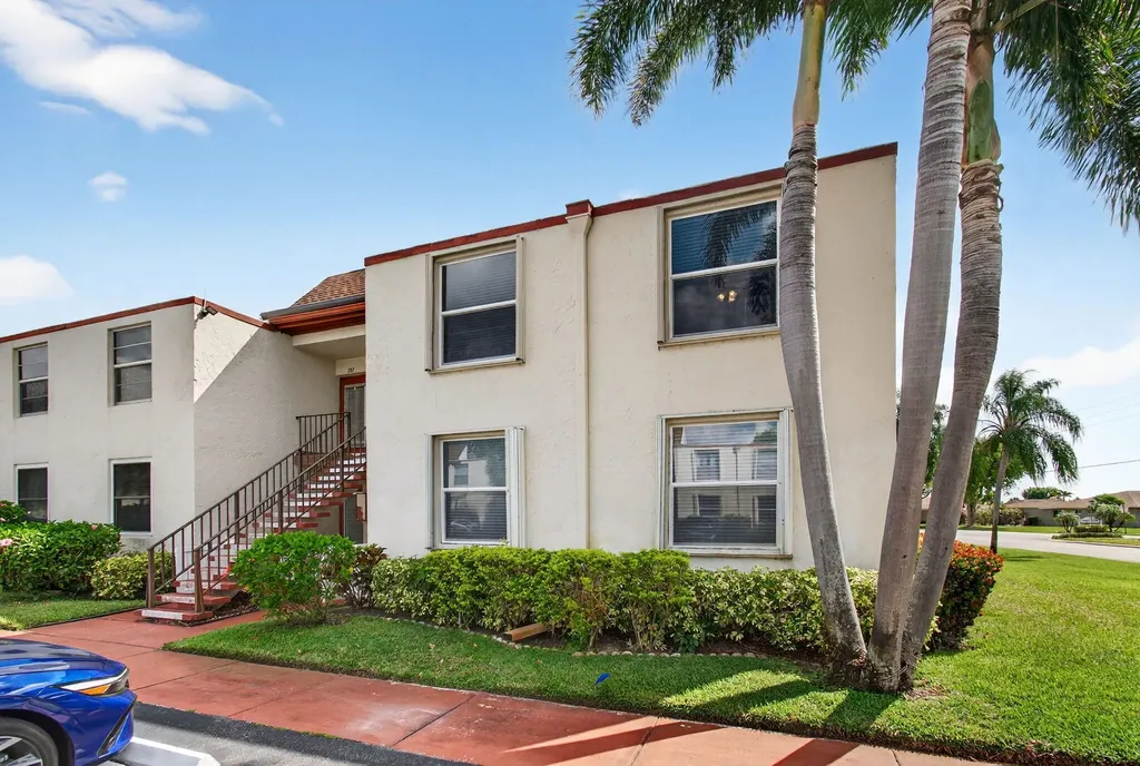 9 Willowbrook Lane Delray Beach FL 33446