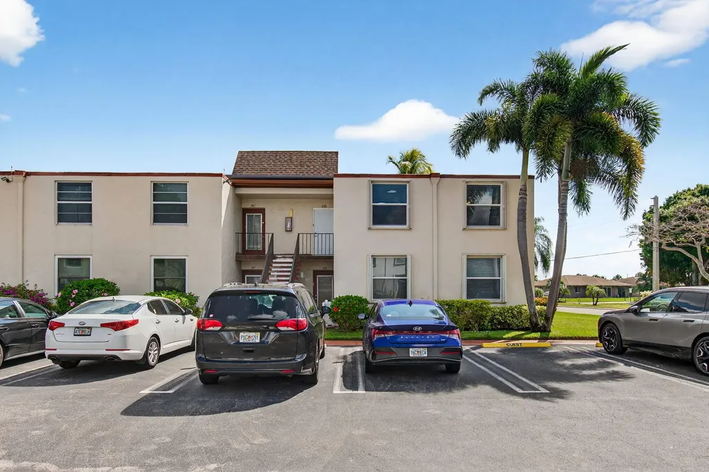 9 Willowbrook Lane Delray Beach FL 33446