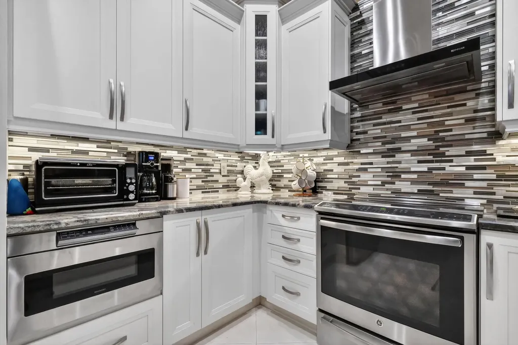 13553 Morocca Lake Lane Delray Beach FL 33446
