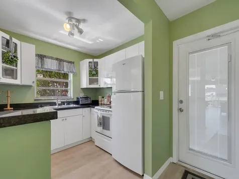 95 Spring Lake Drive Vero Beach FL 32962