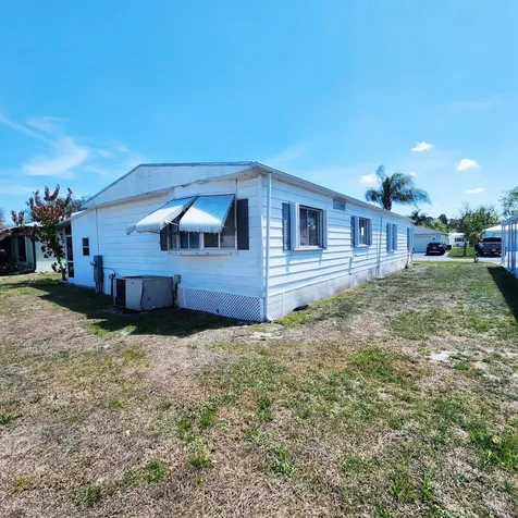 5 El Portal Lane Port St Lucie FL 34952