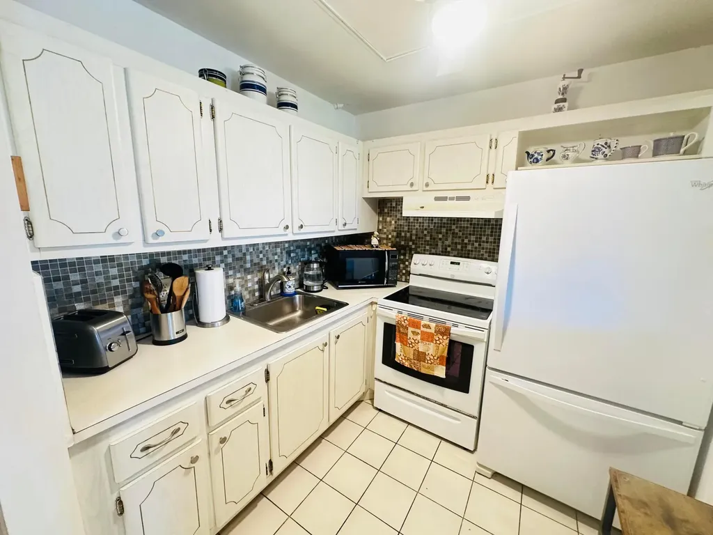 3012 Harwood C Deerfield Beach FL 33442