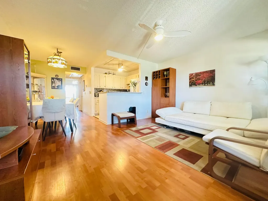 3012 Harwood C Deerfield Beach FL 33442