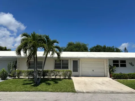 728 Ridge Road Lantana FL 33462