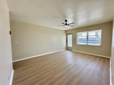 728 Ridge Road Lantana FL 33462