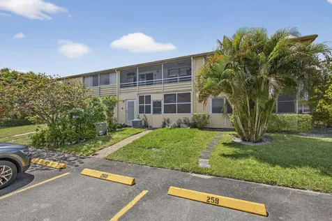 272 Bedford K West Palm Beach FL 33417