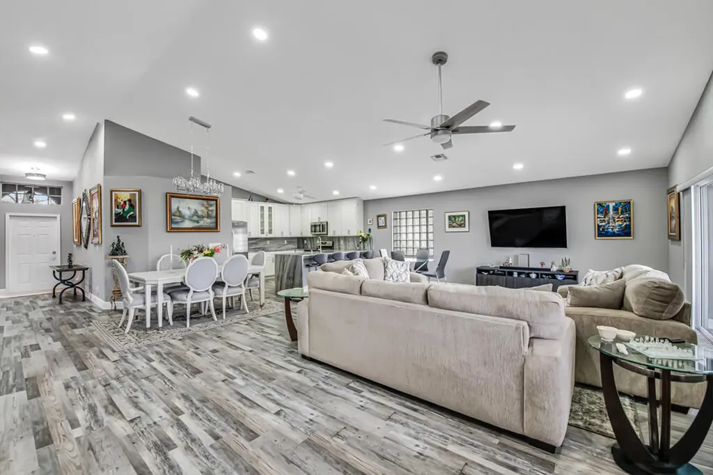 8075 Duomo Circle Boynton Beach FL 33472