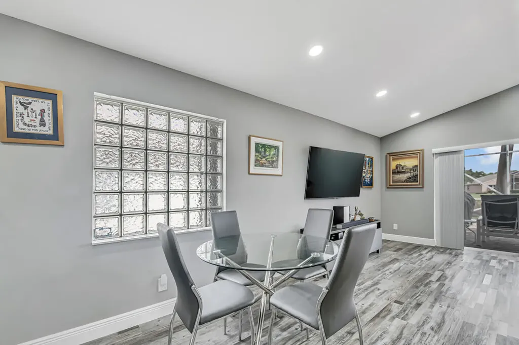8075 Duomo Circle Boynton Beach FL 33472