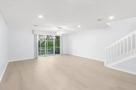 7107 Woodmont Way Tamarac FL 33321