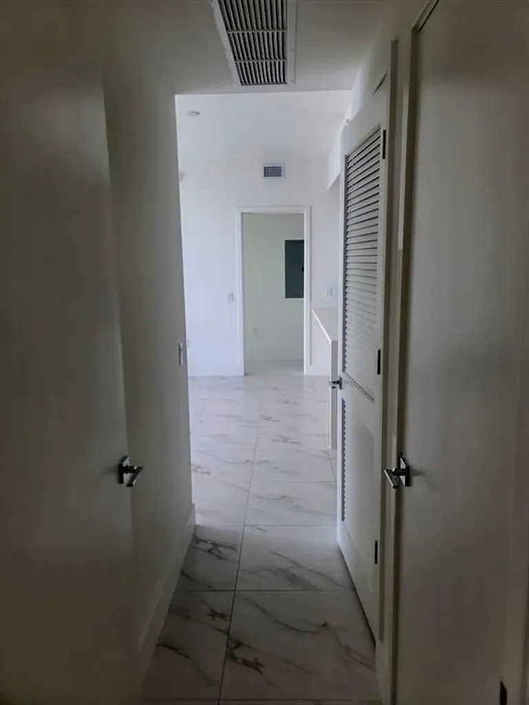 2000 Metropica Way Sunrise FL 33323