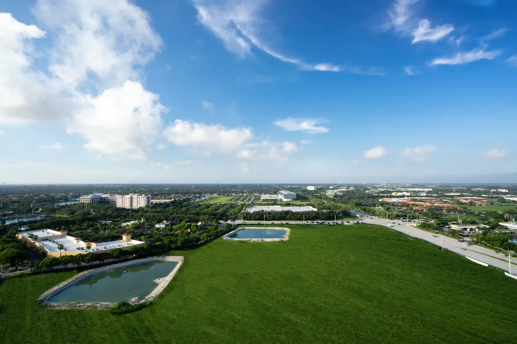2000 Metropica Way Sunrise FL 33323