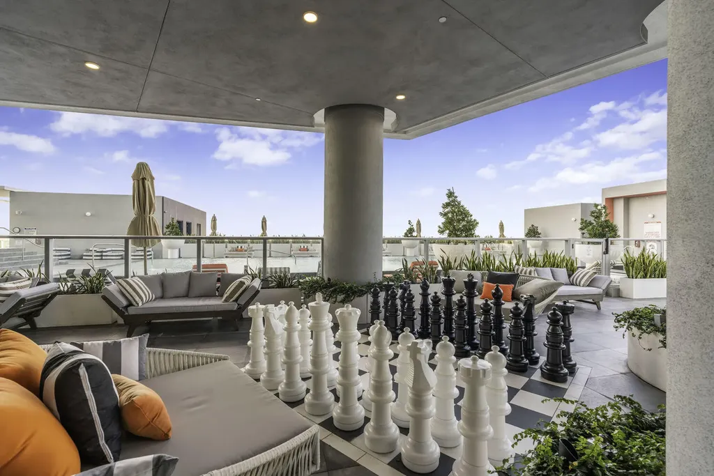 2000 Metropica Way Sunrise FL 33323