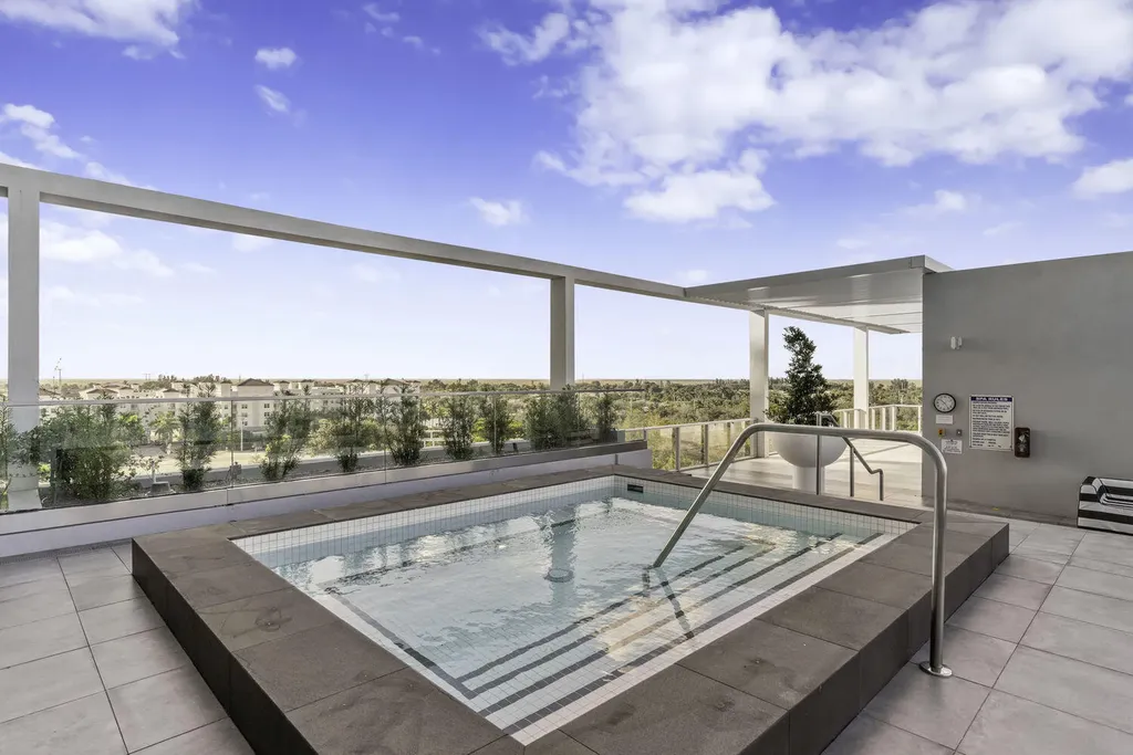 2000 Metropica Way Sunrise FL 33323