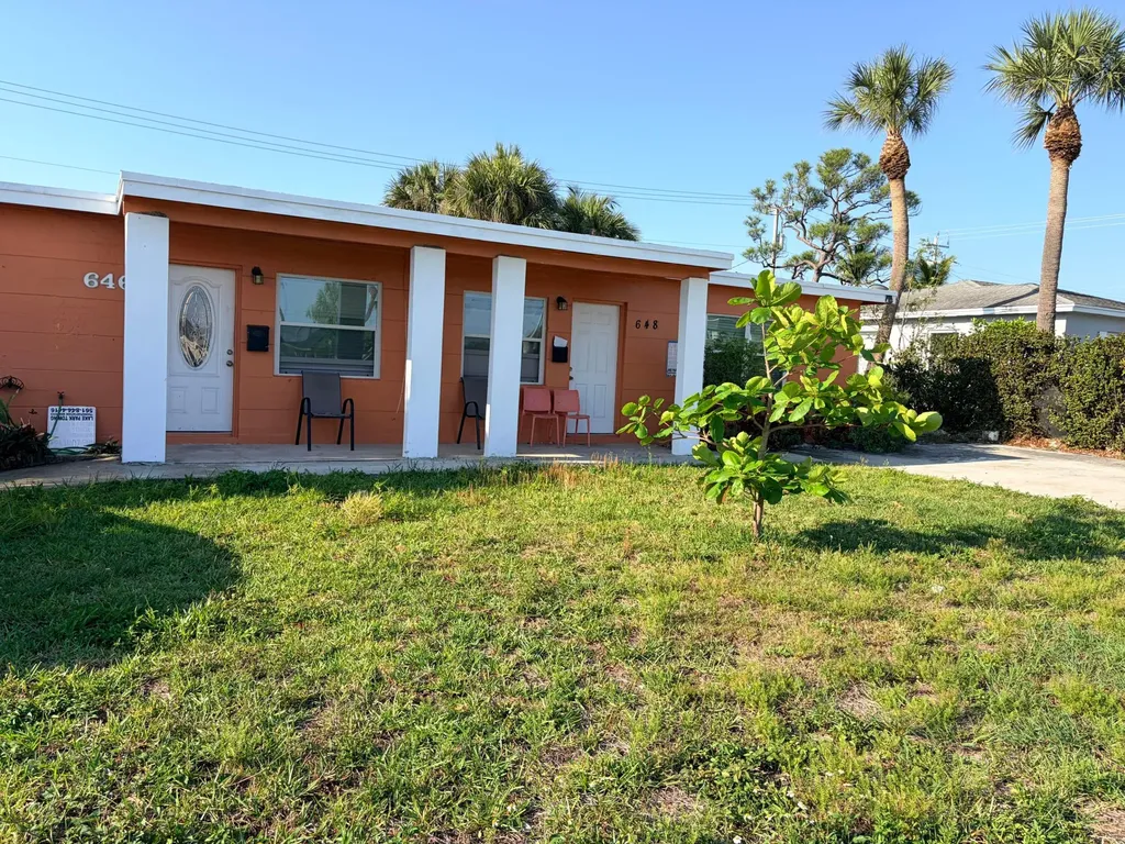 646 Bayberry Drive West Palm Beach FL 33403